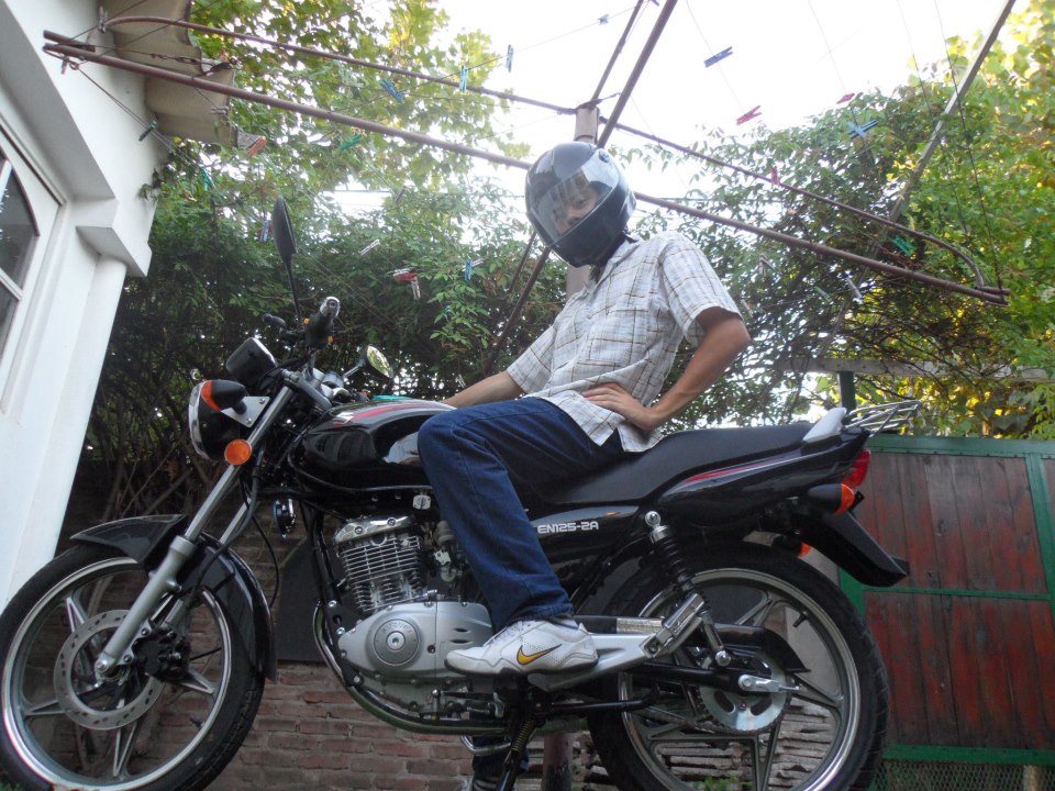 Suzuki EN 125