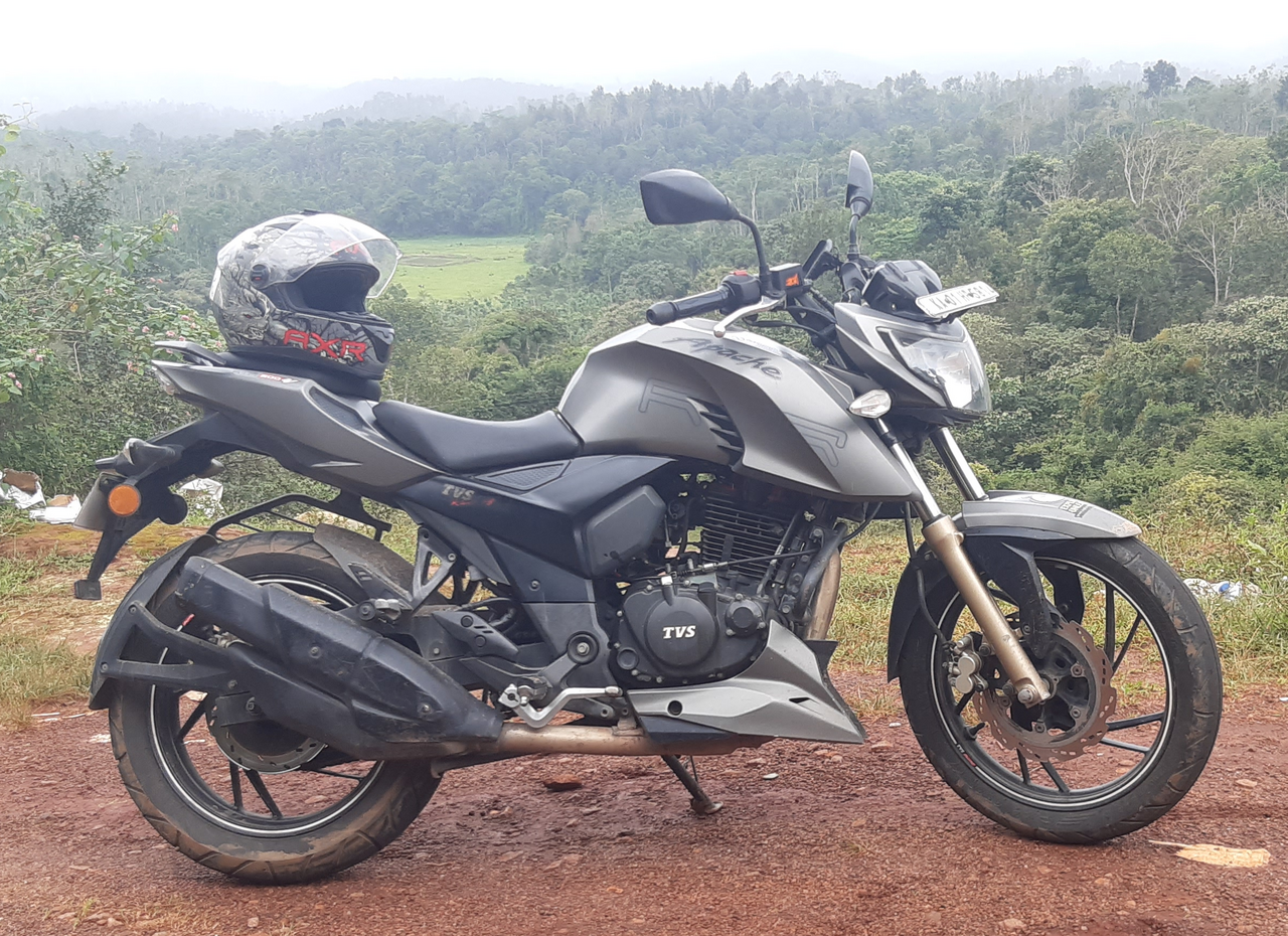 TVS Apache RTR 200
