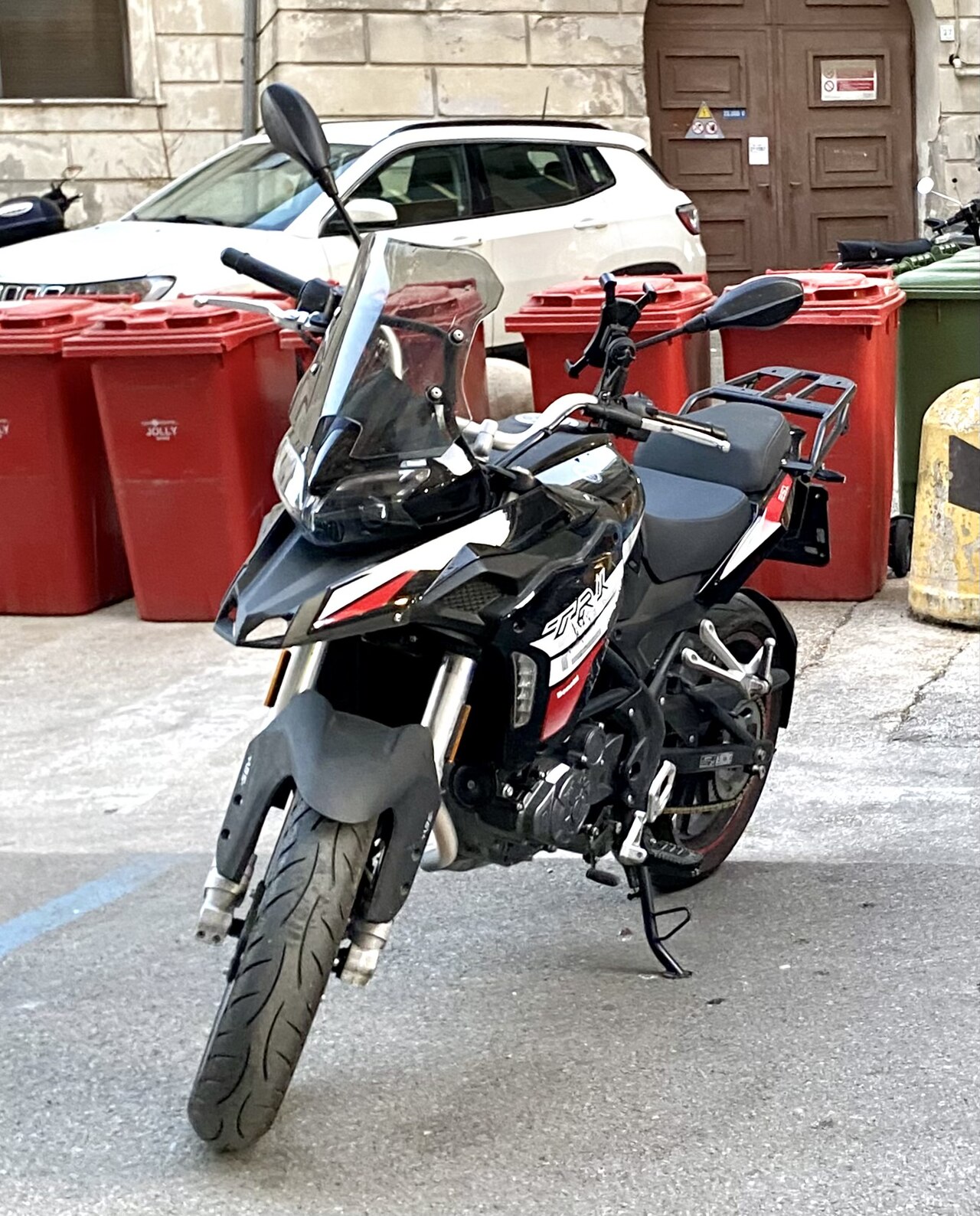 Benelli TRK 251