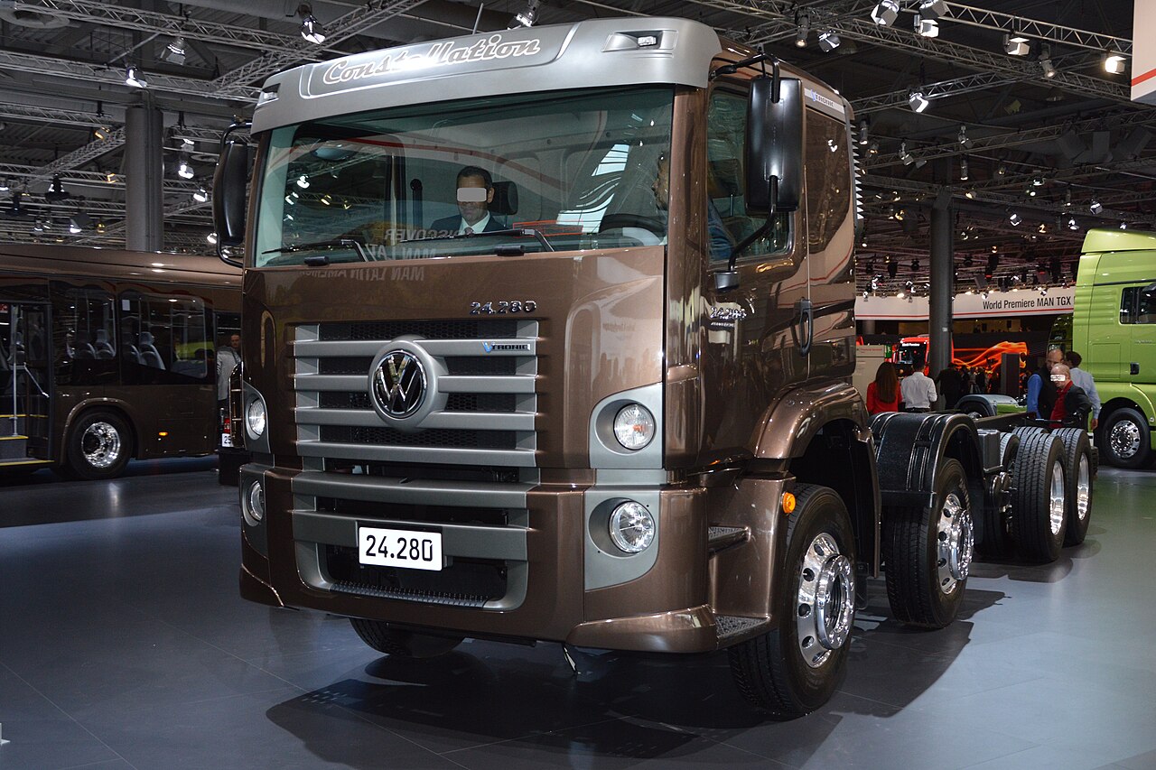 Volkswagen Constellation 24.280