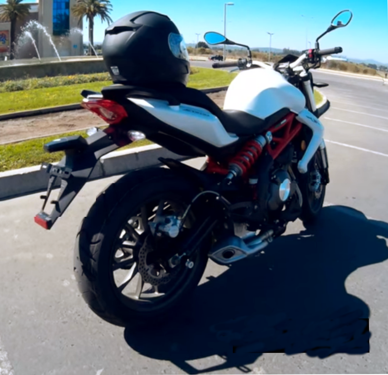 Benelli TNT 300