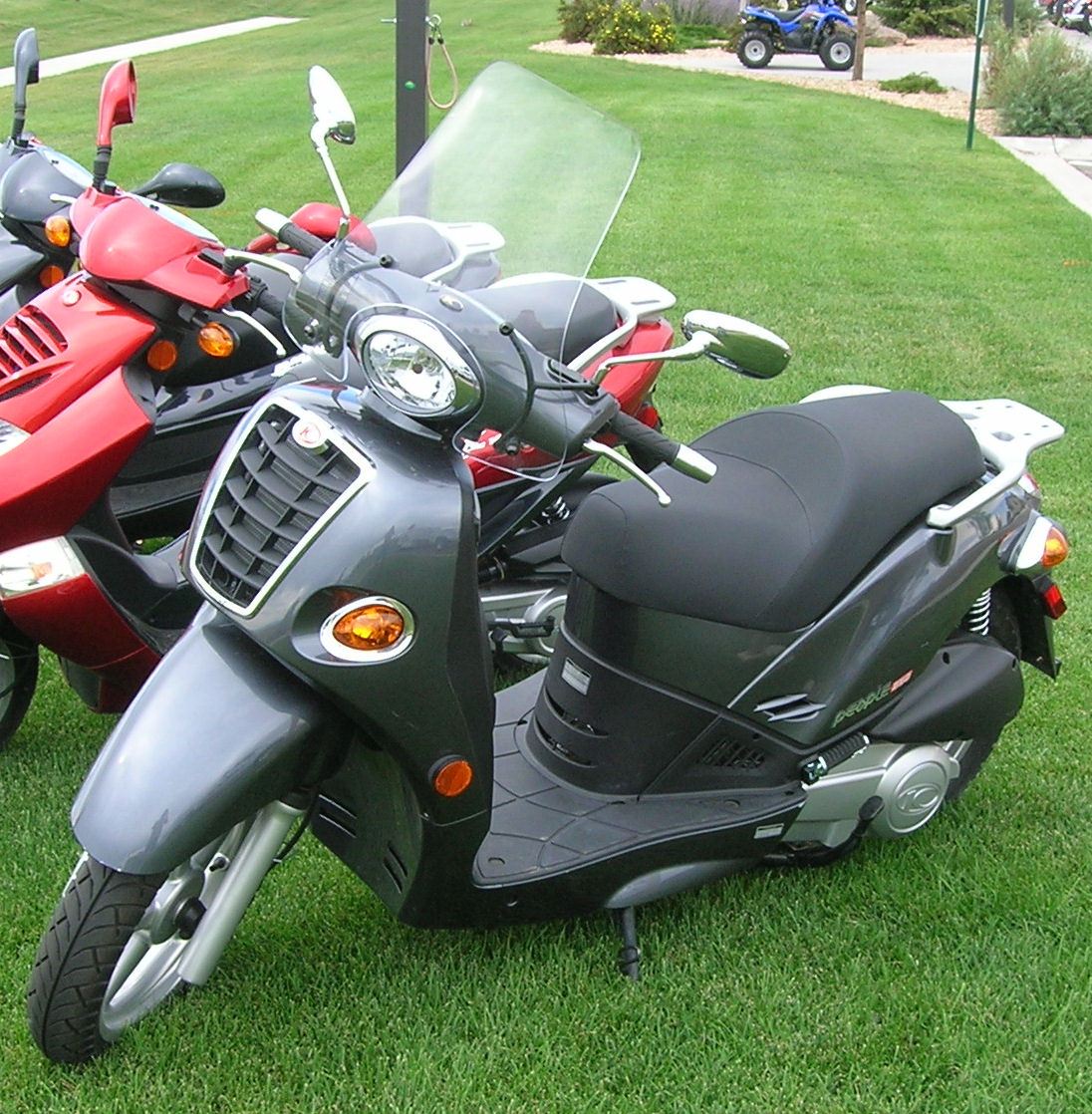 Kymco People 250